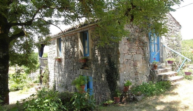 Gite for 2 - bright, natural, quiet and comfortable