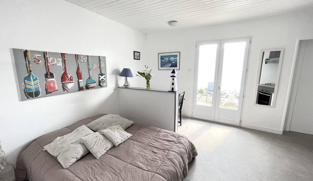 Gite for 2 people, private patio and closed private parking