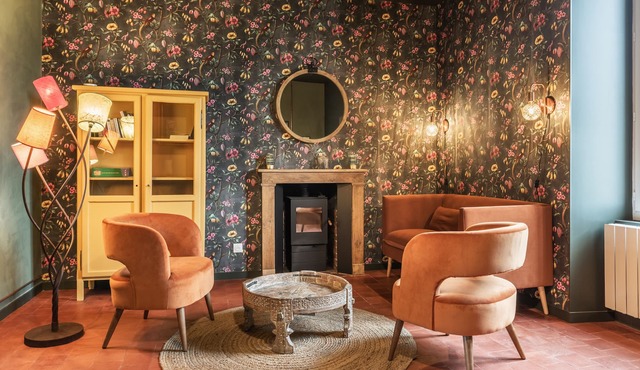 Gite for 2 to 7 people in the heart of the village