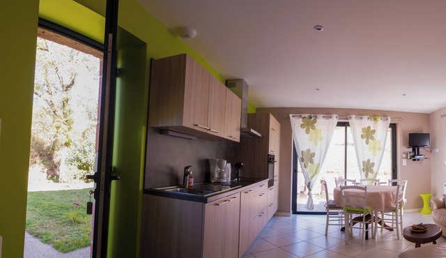 Gîte for 6 people Wifi July and August 2024 Arrival Departure FRIDAY