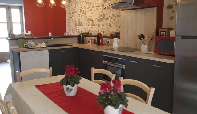 Gîte for 8 people in Mirepoix in the heart of the medieval city