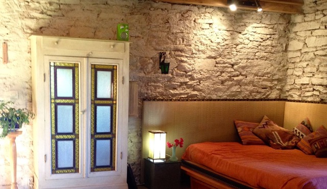 GITE for lovers of stained glass in SUD-AVEYRON 17 minutes from Saint-Affrique