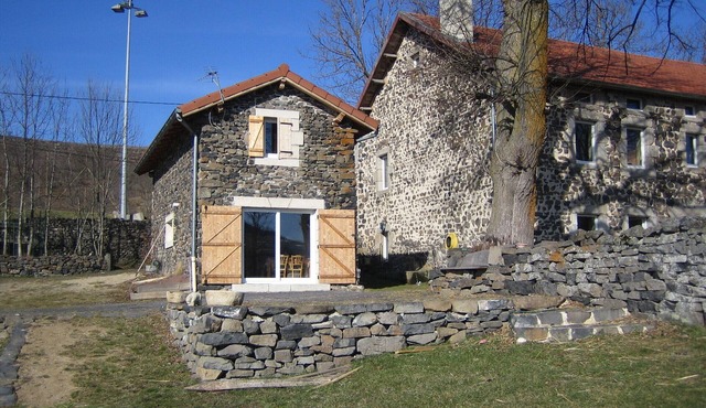 Gite Entierement Renové Avec vue sur la Vallée de la Gazeille