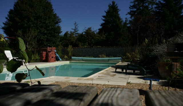 Gite farm-stay with private pool in rural Dordogne near Verteillac /Riberac
