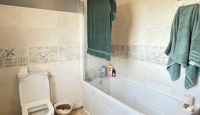 Gîte/furnished 3-bedroom house with veranda and garden - available 13/09 → 15/10