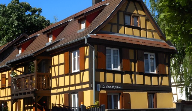 Gite Geranium – La Cour de J'Anne in the Heart of Old Schiltigheim