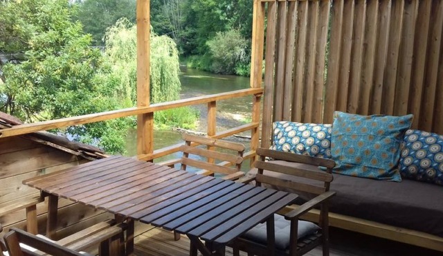 Gîte in a mill on the Dronne in the Dordogne. Direct access to the river