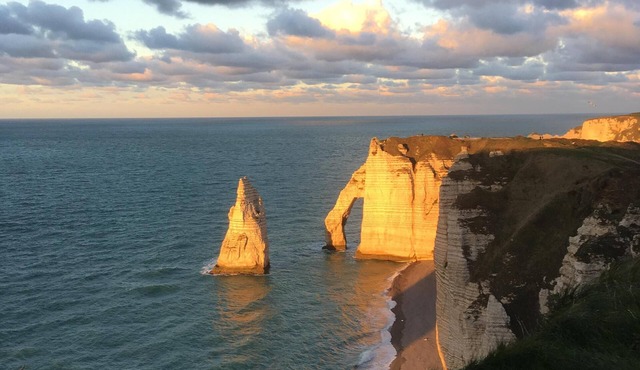 GITE IN A QUIET AREA A FEW STEPS FROM THE AQUATIC CENTER AND SHOPS
