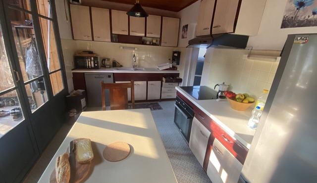 Gîte in a typical village, 10 minutes from Lac de Granvaud and 15 minutes from Chalain.