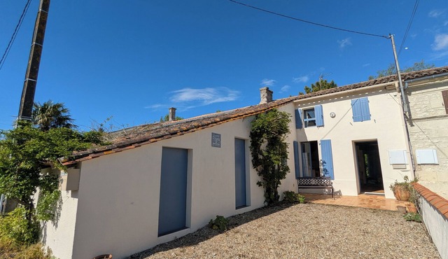 Gite in Quiet Hilltop Hamlet - An Area Of Vineyards With Stunning Views