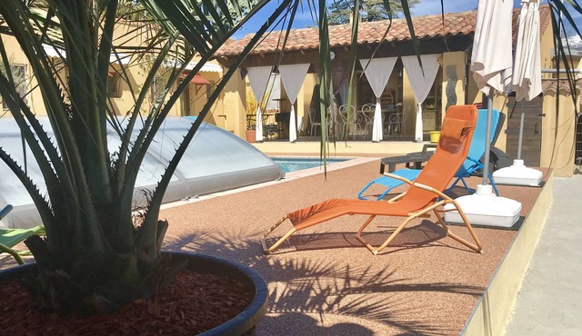 Gite in Provence at the foot of Ventoux with swimming pool