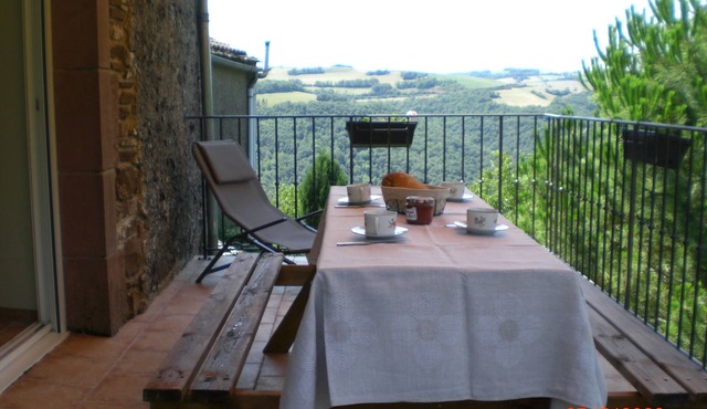 Gite in renovated barn, PMR access, in the heart of nature, hiking, cycling.