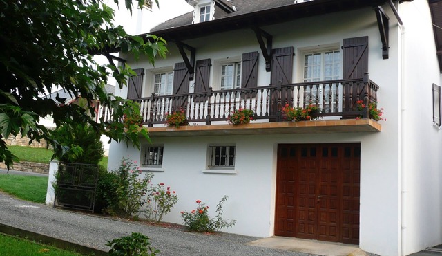 Gîte in the Basque Country, near the mountains at Ordiarp