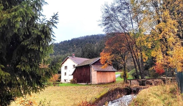 Gîte in the countryside at the foot of a hiking trail