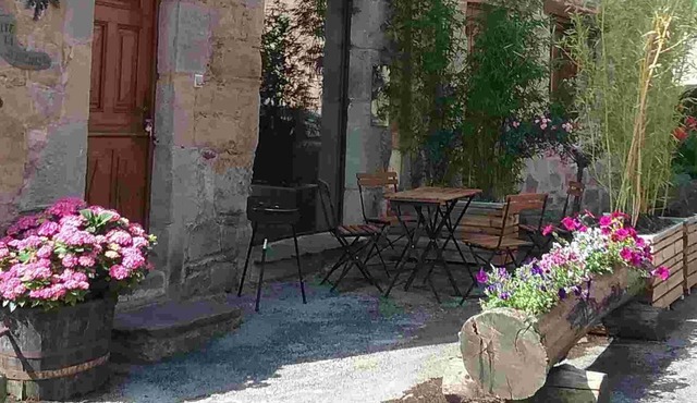 Gite in the small medieval village of Castelnau Pégayrols 3 stars, 3 stars