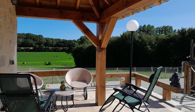 Gite in the heart of the Perche, with garden, 2 terraces and 2 beds, Le Pierra