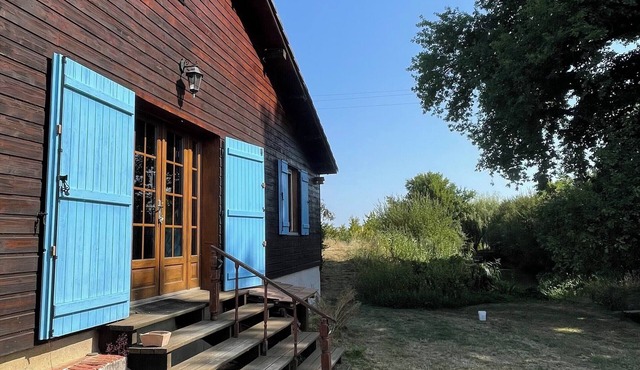 Gîte in the heart of the Gers - 2 hectares of tranquility 7 minutes from the Circuit de Nogaro