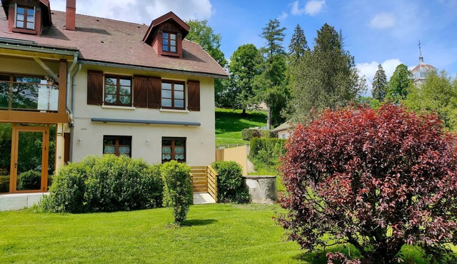 Gite Iris Montagnes du Jura mit Spa Sauna Fluss by Interhome
