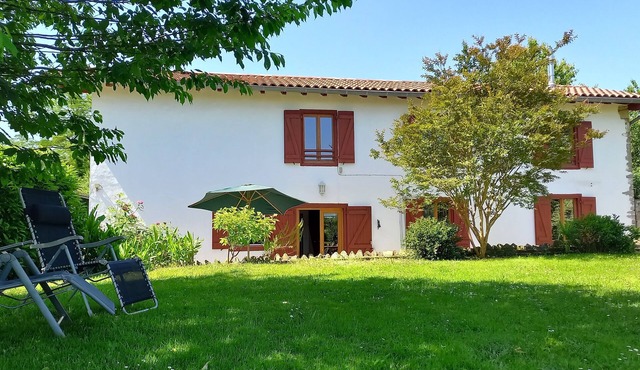 Gite Jauberria, former farmhouse renovated in keeping with the old style