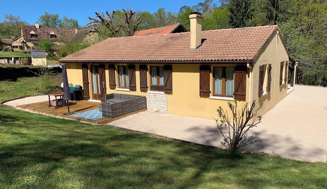 Gîte l'Arbre de Vie 24 in a haven of peace in the heart of Périgord Noir