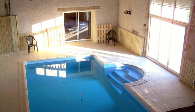 Gite l'hirondelle with heated indoor pool for 6 people