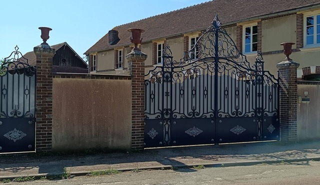 Gîte L'instant Ressource in the heart of Puisaye-Forterre