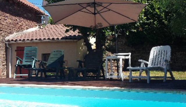 Gite l'Oustal in Saint-Juéry Aveyron