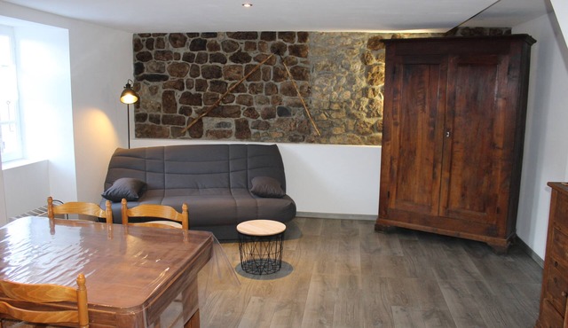 Gite L'outaou du château, dreamlike silence in the heart of the village