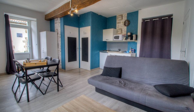 Gite La Brise 2/4 people 6kms from the puy du fou park