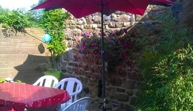 Gite la Glycine 30 mins from the Sea