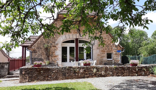 Gite LA GRANGE, in a quiet location close to Rocamadour, Padirac.