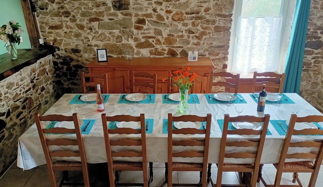 Gîte La Morinière with its terrace and enclosed garden without any vis-à-vis.