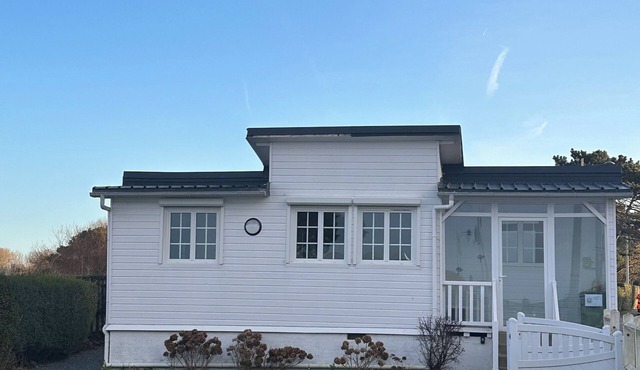 Gîte La Madeleine Charming house 80m. from Grand Sable beach!