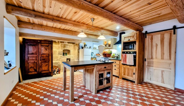 Gite "La Menou", au Cœur des Monts du Forez, Gite de Charme à 1h30 de Lyon