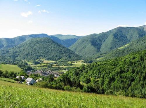 Gite la Pâle idéalement situé au coeur des Pyrénées