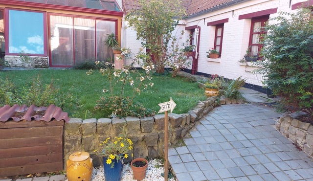 Gite "La Petite Suisse" in farmhouse 20 min from Lille sleeps 6/8