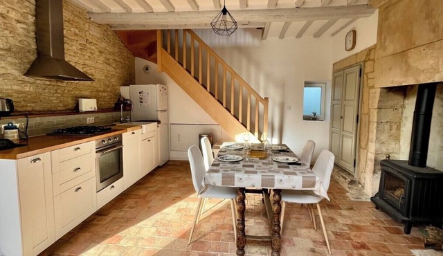 Gîte "La Tomette", 5 km from the sea