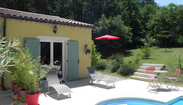 Gite La Villa des Pins in Drôme Provençale