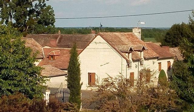 GITE LABEL QUALITE VIENNE ET 2* à 11km Futuroscope "chèques vacances acceptés