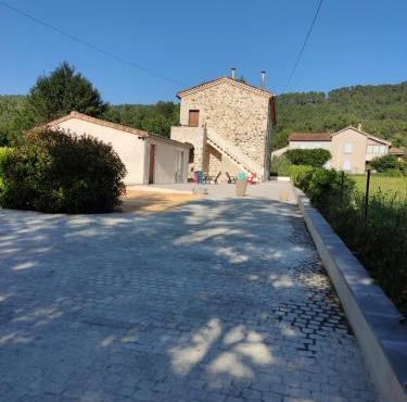 Gite Lavandin du Mas de la Chataigneraie location de vacances dans le Gard