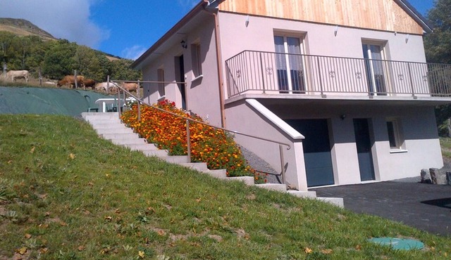 Gite Lavigerie, 2 bedrooms, 4 persons