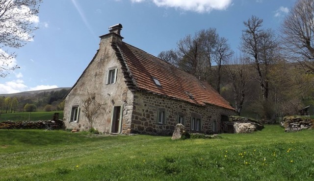 Gite Lavigerie, 3 bedrooms, 8 persons