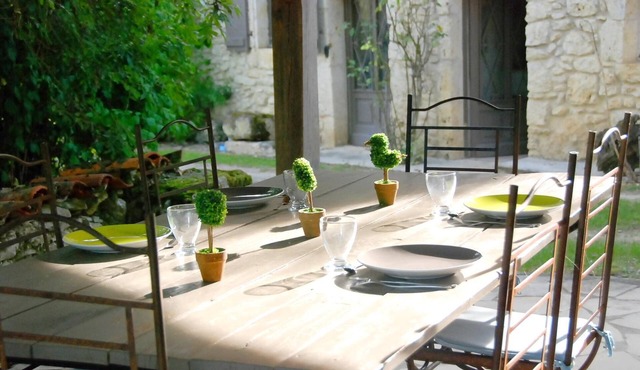 Gîte Le Bernes - Pool with view