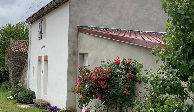 Gîte Le Calme of 95m2 completely refurbished with large enclosed garden of 1000m2