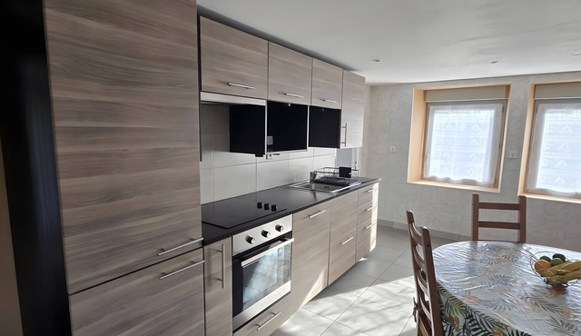 Gîte "Le Cocon Du Bassigny" with Private Garden and Wi-Fi