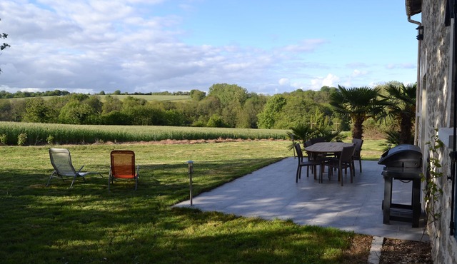 Gite "Le Coteau de la Vouraie" à 200m du Lac de la Vouraie
