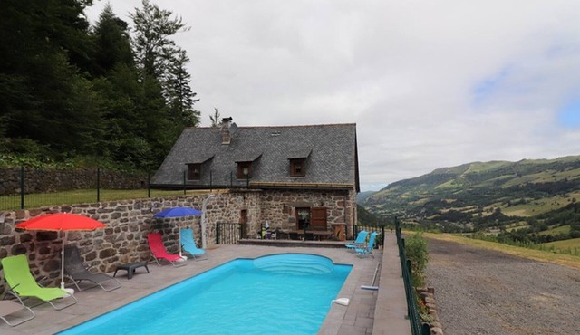 Gite Le Falgoux, 2 bedrooms, 5 persons