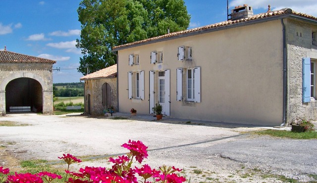 Gîte Le Figuier * quiet and green 5 minutes from Jonzac