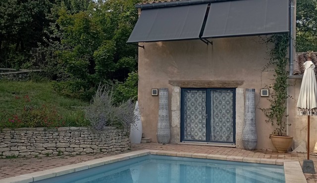 Gite le petit colibri provençal cottage by the pool