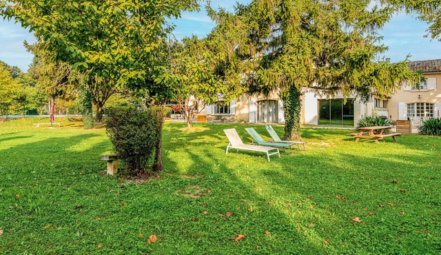 Gîte 'Le Gite Au Coin Du Feu' with Private Terrace, Wi-Fi and Air Conditioning